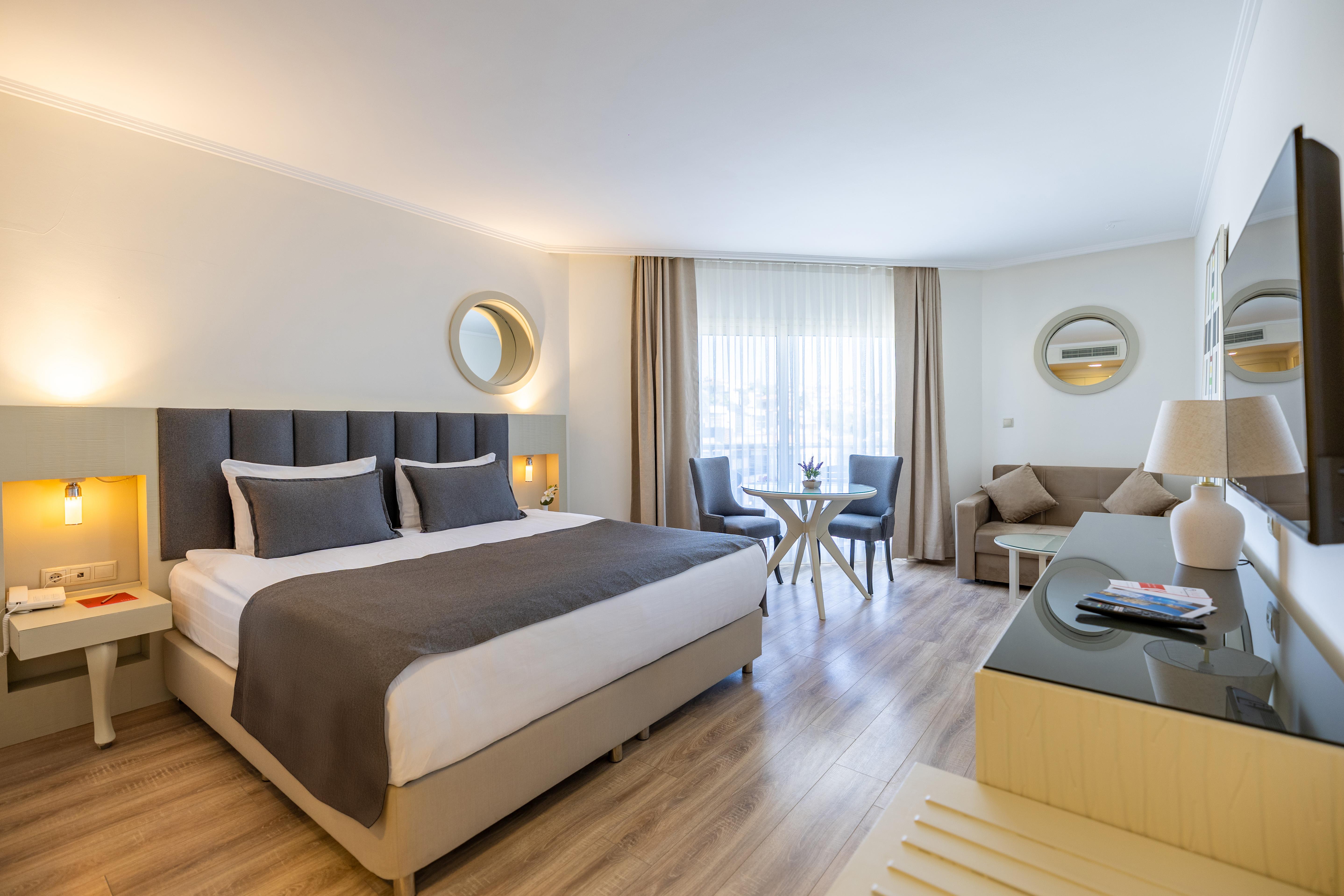 En az 2 yetişkin, En fazla 3 yetişkin veya 2 yetişkin + 2 çocuk.