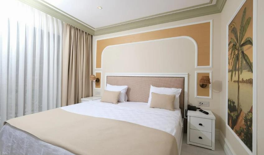 En fazla 2 yetişkin.