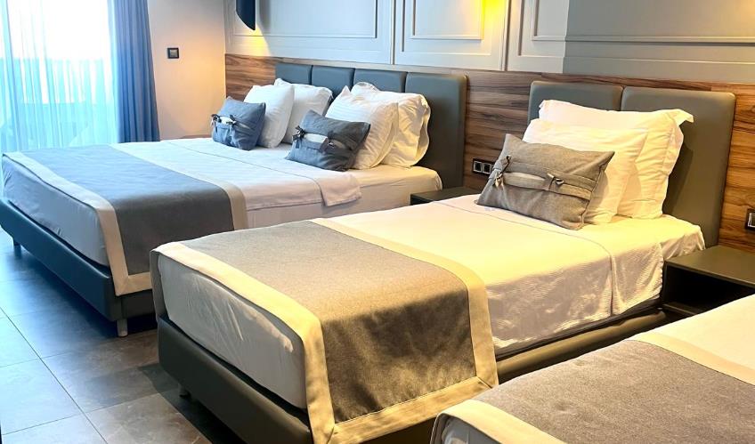 En fazla 2 yetişkin.