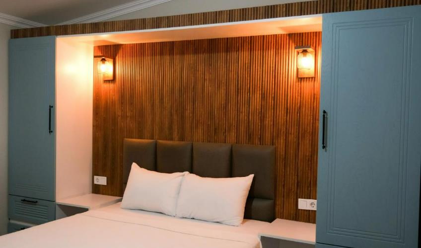 En fazla 3 yetişkin veya 2 yetişkin + 2 çocuk.