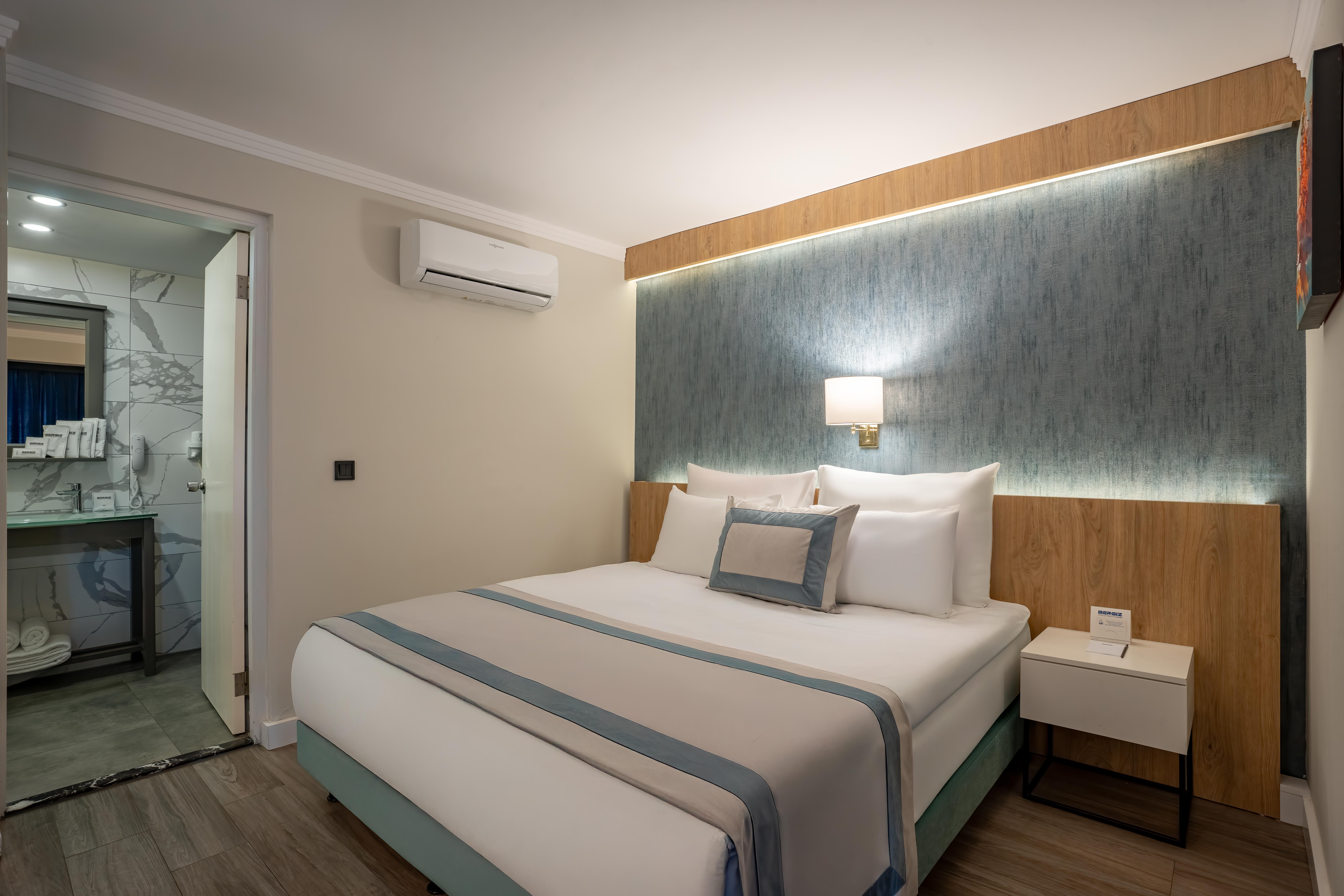 En fazla 2 yetişkin.