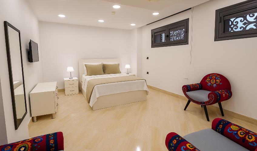 En fazla 2 yetişkin.