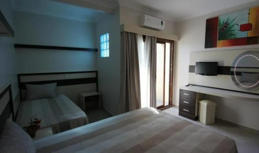 En fazla 2 yetişkin + 1 çocuk veya 1 yetişkin + 1 çocuk.