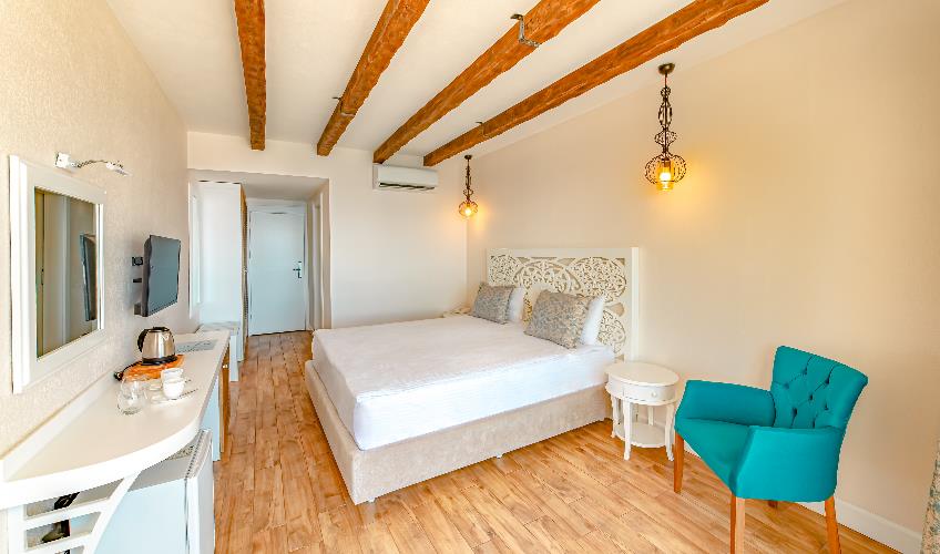 En fazla 2 yetişkin.