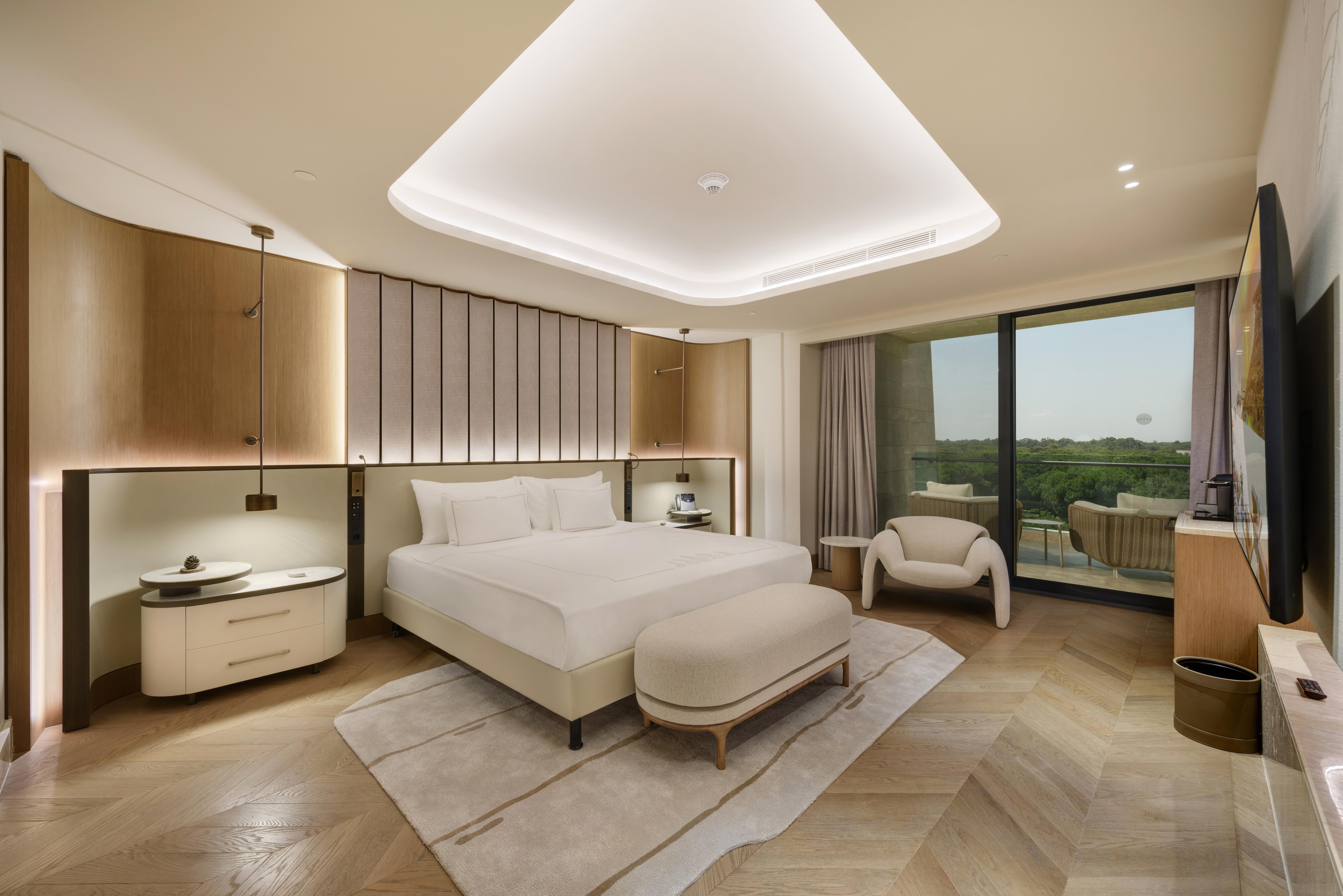 En az 2 yetişkin, En fazla 3 yetişkin + 1 çocuk veya 2 yetişkin + 2 çocuk.