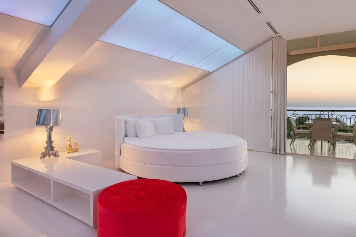 En fazla 2 yetişkin.