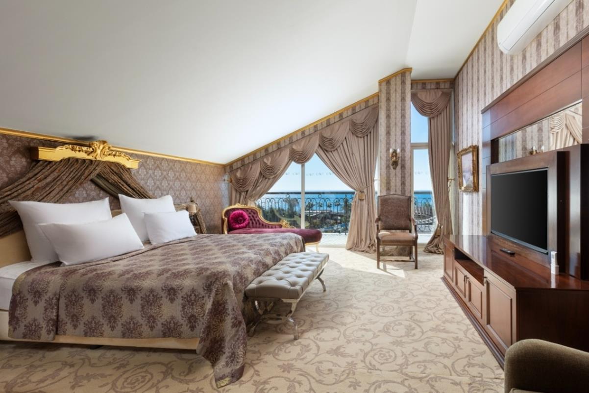 En az 2 yetişkin, En fazla 4 yetişkin veya 3 yetişkin + 1 çocuk.