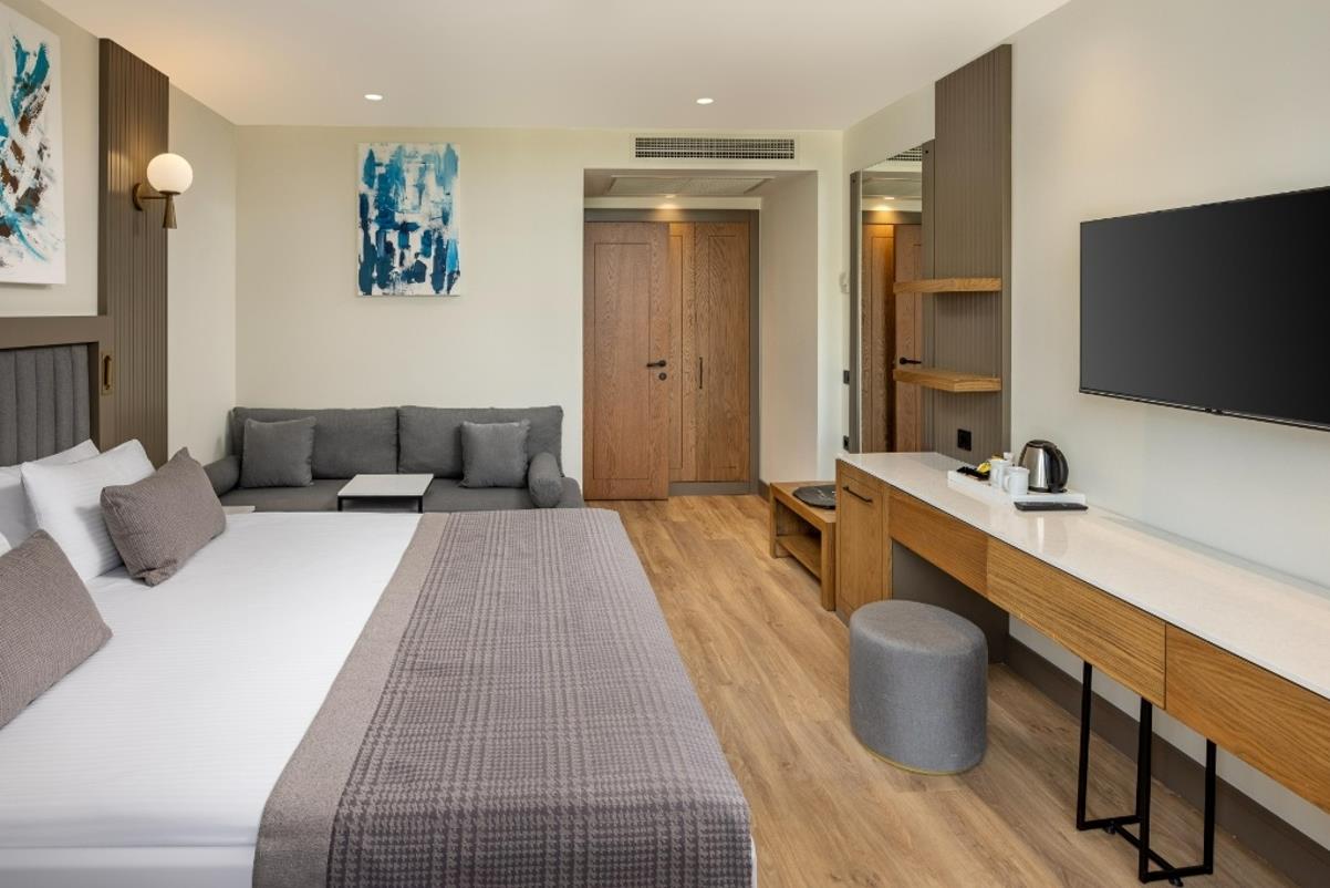 En az 2 yetişkin, En fazla 3 yetişkin veya 2 yetişkin + 2 çocuk.