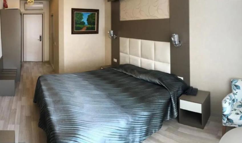 En fazla 2 yetişkin.