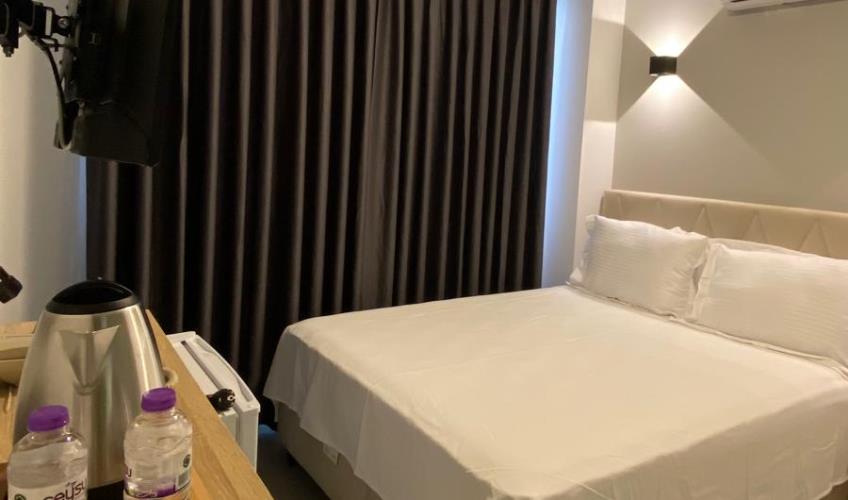 En fazla 2 yetişkin.