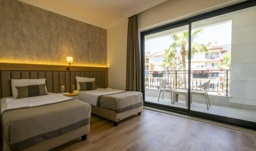 En fazla 2 yetişkin.