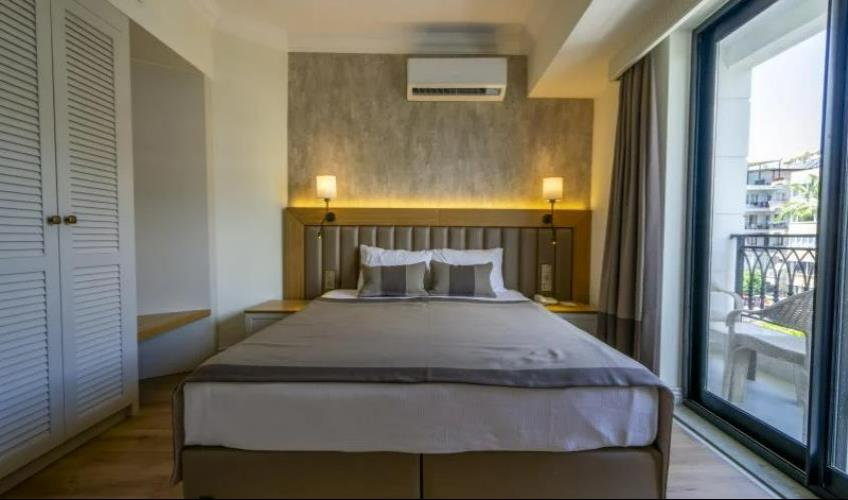 En fazla 2 yetişkin.