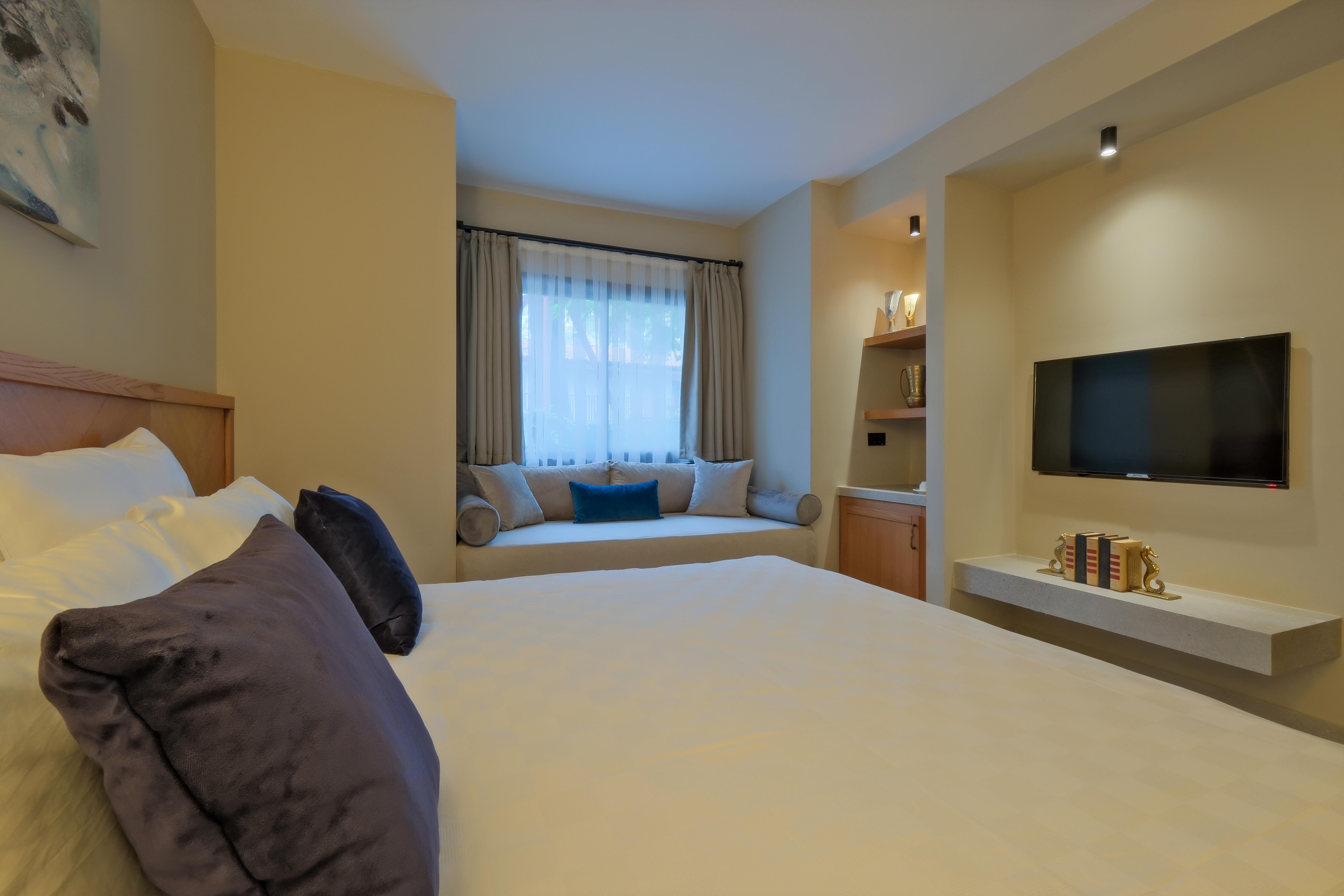 En az 2 yetişkin, En fazla 4 yetişkin veya 3 yetişkin + 1 çocuk.