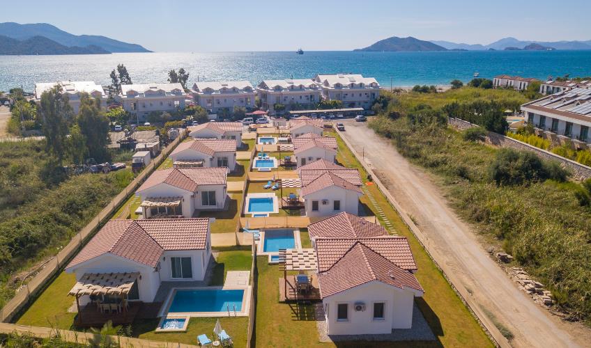 En az 2 yetişkin, En fazla 4 yetişkin + 1 bebek (0-2 yaş) veya 3 yetişkin + 1 çocuk + 1 bebek (0-2 yaş).