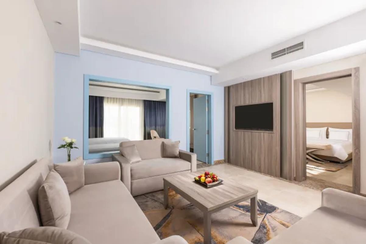 En fazla 3 yetişkin + 1 çocuk veya 2 yetişkin + 2 çocuk.