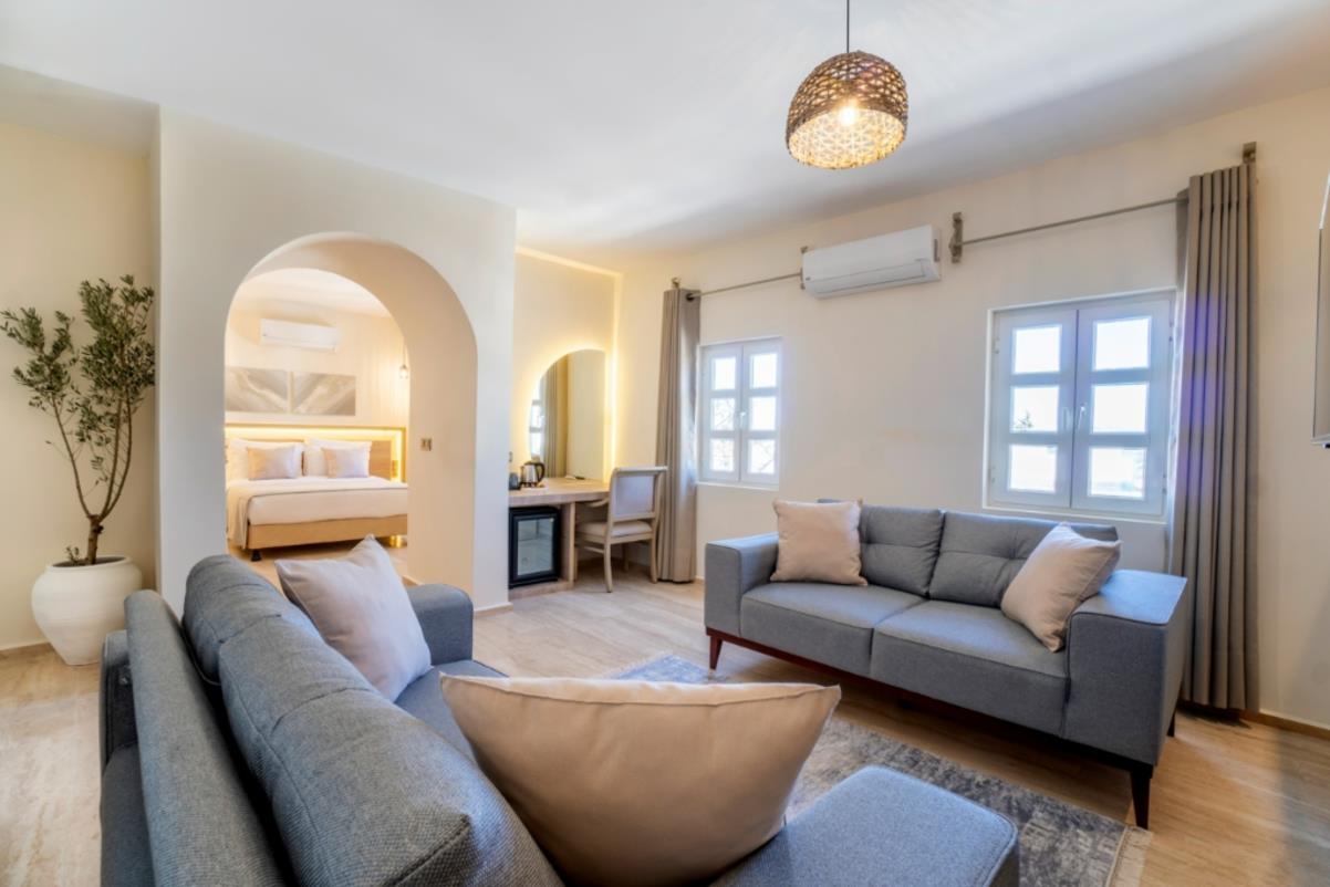 En fazla 3 yetişkin veya 2 yetişkin + 1 çocuk.