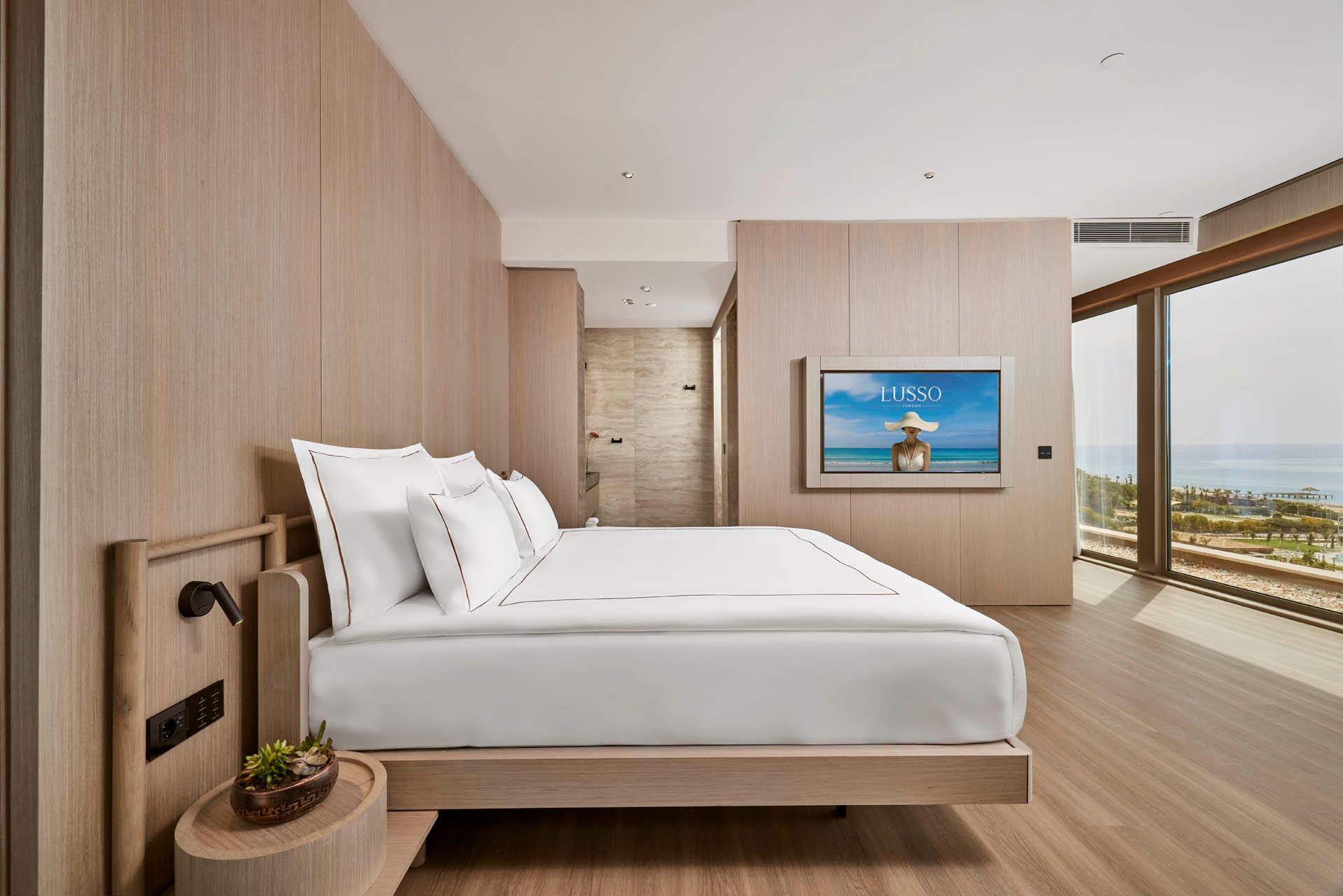 En az 2 yetişkin, En fazla 4 yetişkin veya 3 yetişkin + 1 çocuk.