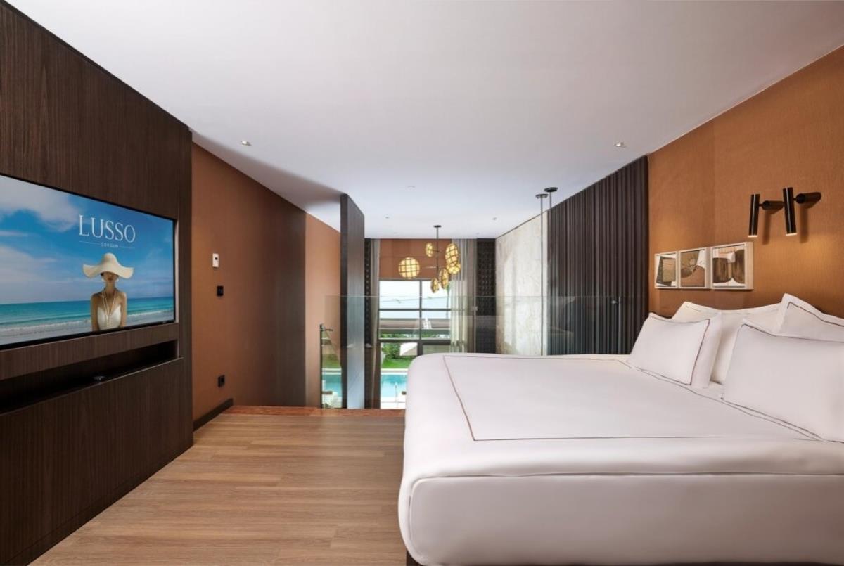 En fazla 3 yetişkin + 1 çocuk veya 2 yetişkin + 2 çocuk.