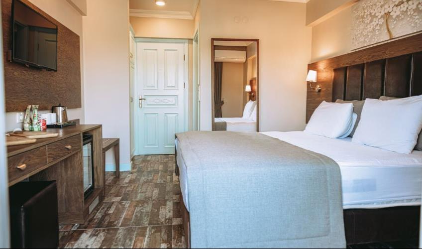 En fazla 2 yetişkin.