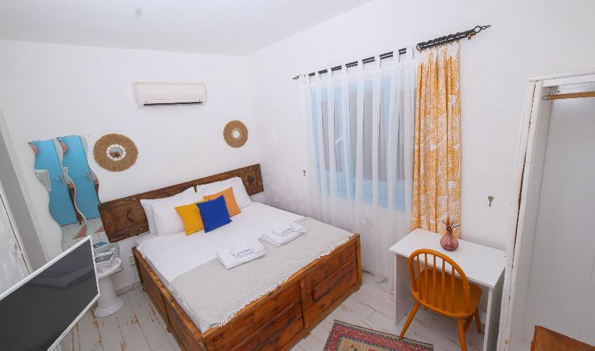 En fazla 2 yetişkin.