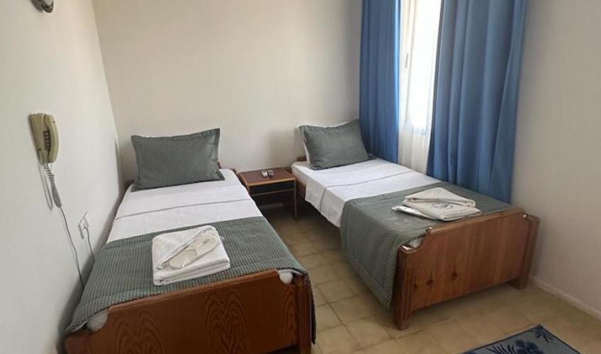 En fazla 2 yetişkin.