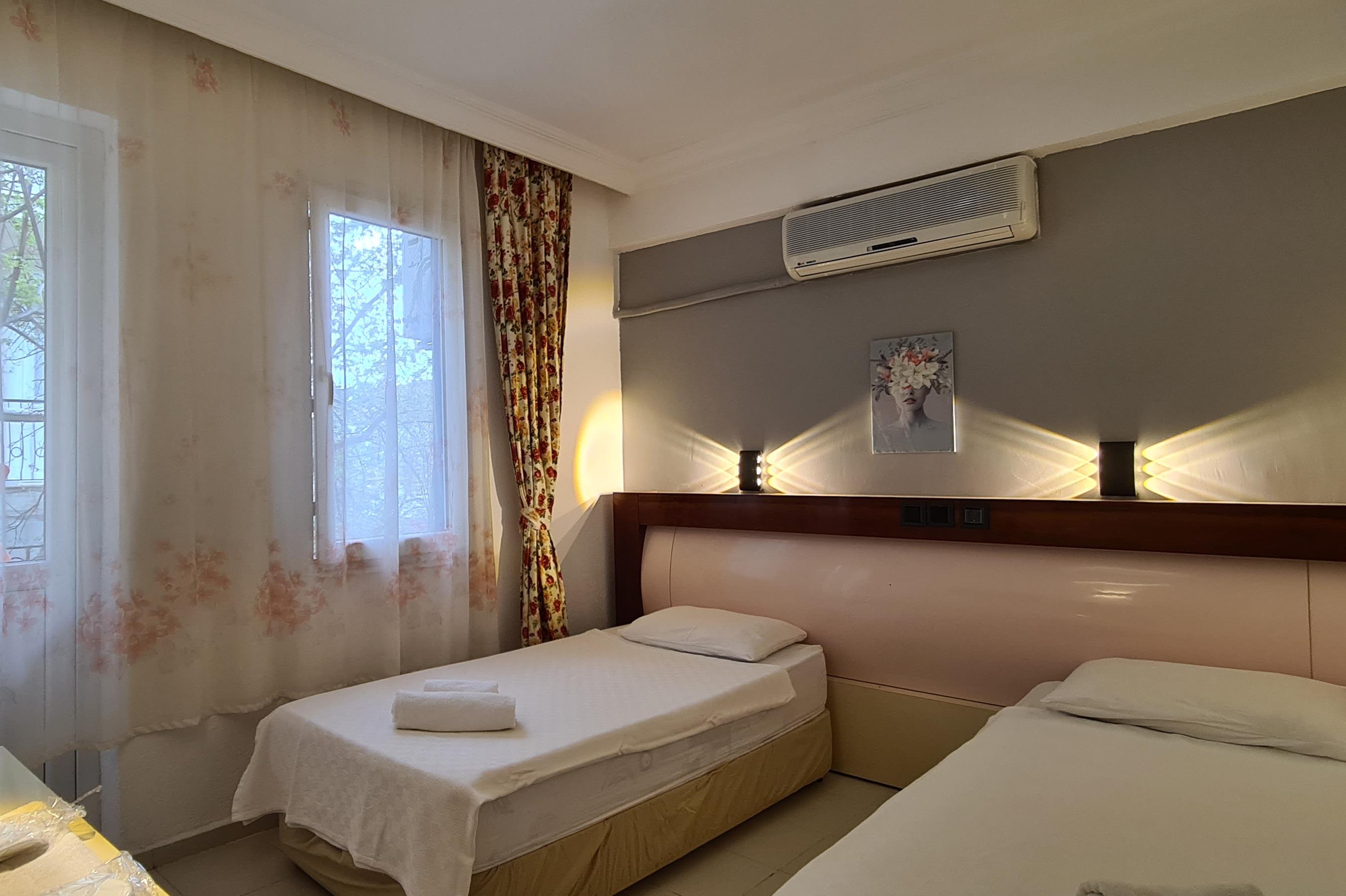 En fazla 2 yetişkin.