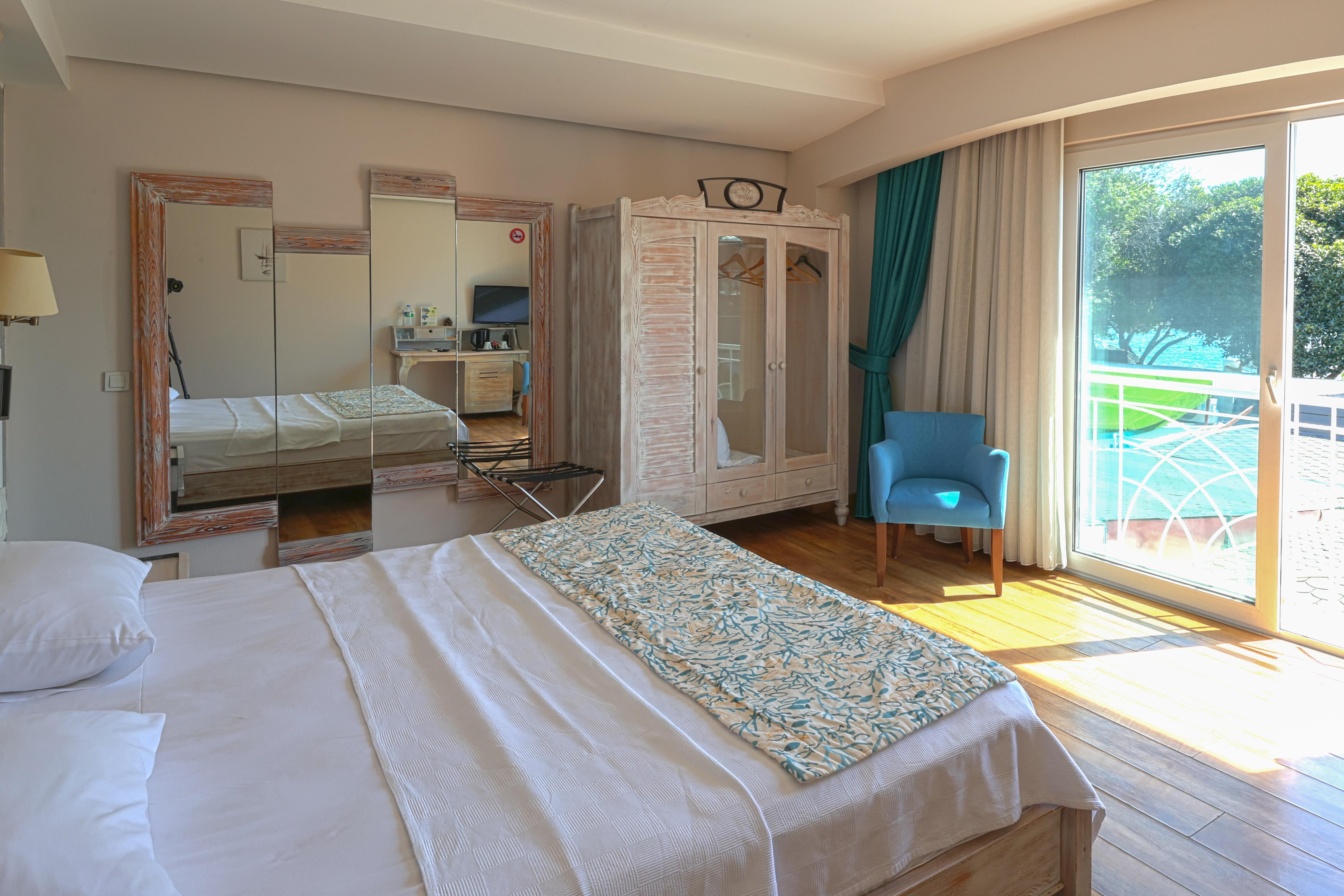 En fazla 2 yetişkin.