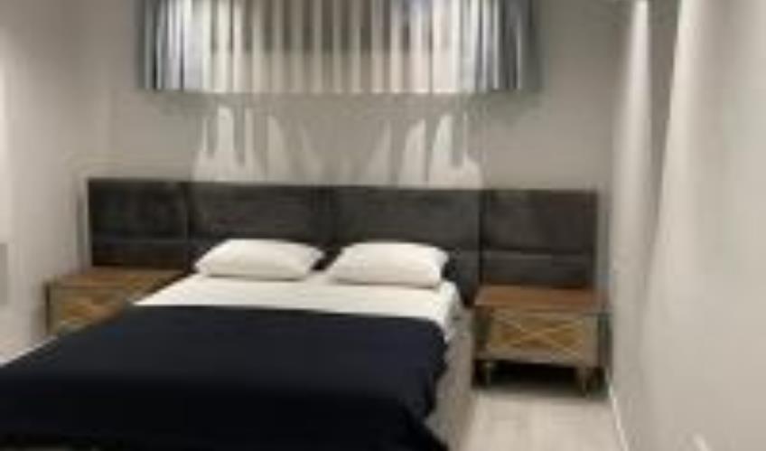 En fazla 2 yetişkin.