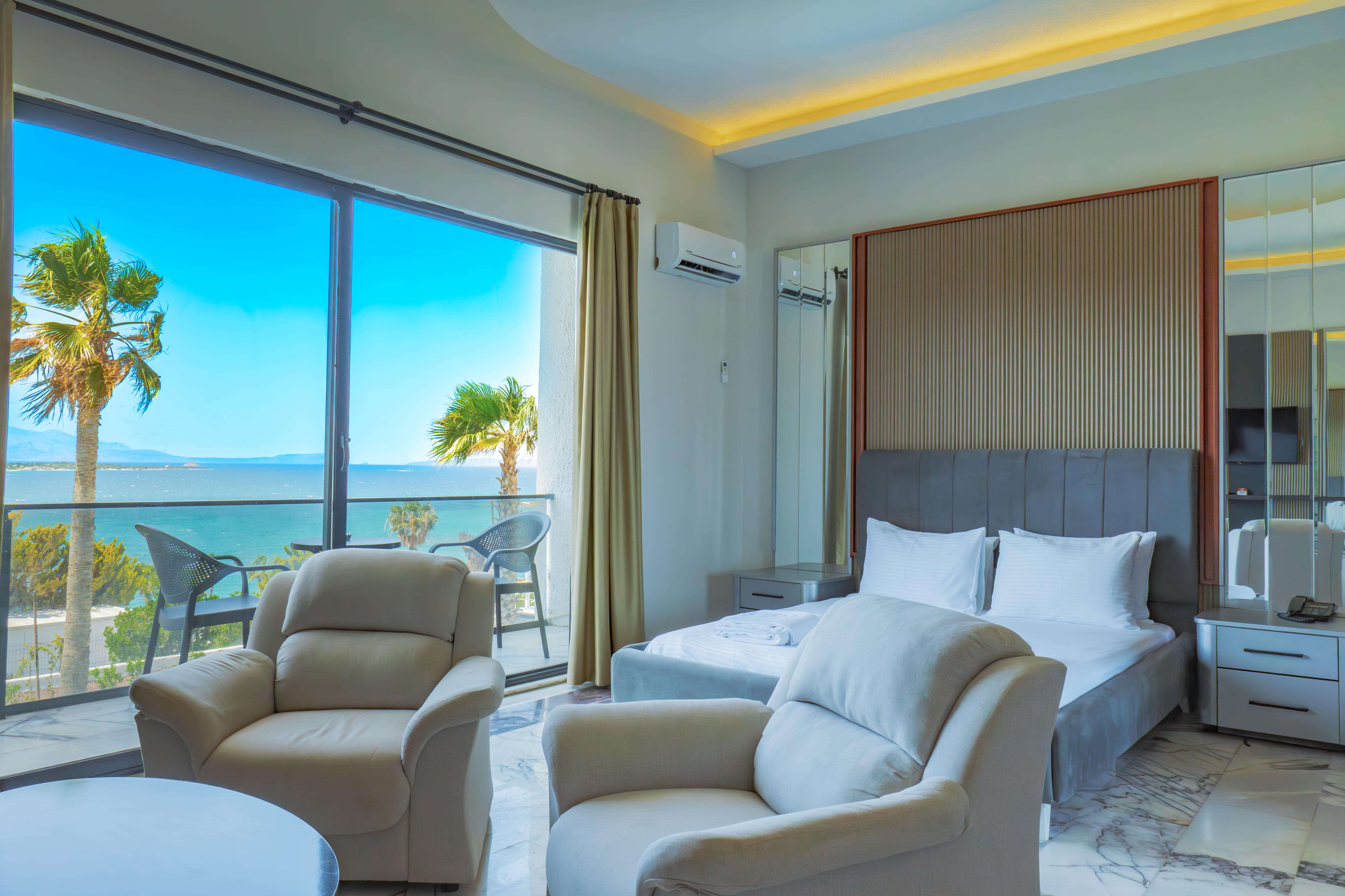 En fazla 4 yetişkin veya 3 yetişkin + 1 çocuk.