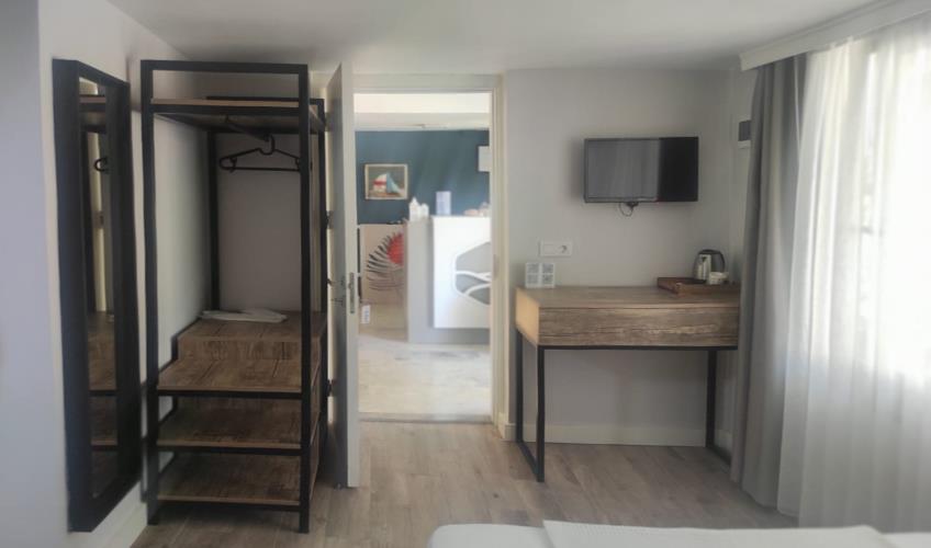 En fazla 2 yetişkin.