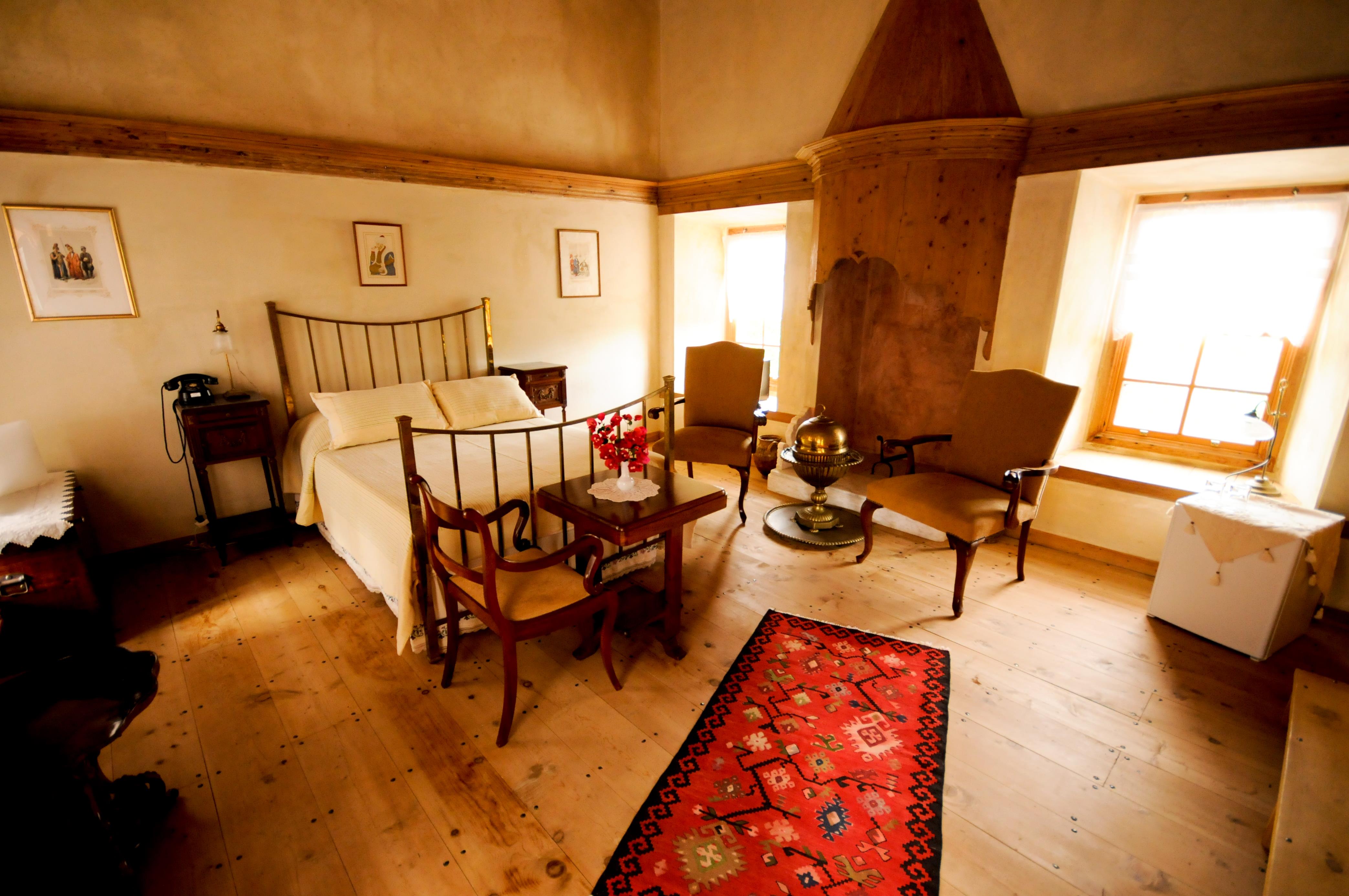 En fazla 2 yetişkin.