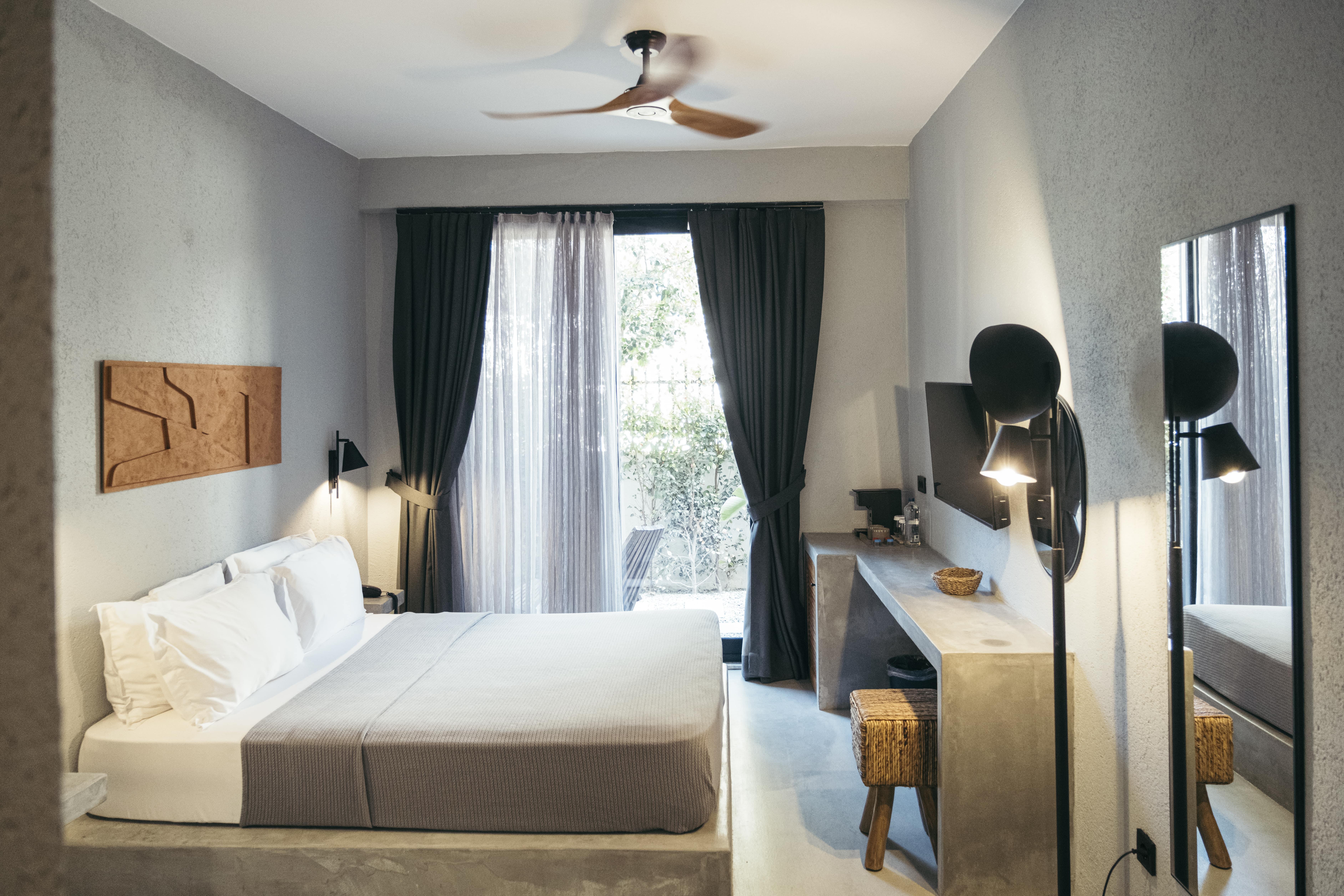 En fazla 2 yetişkin.