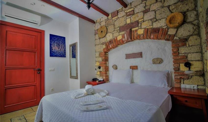 En fazla 2 yetişkin.