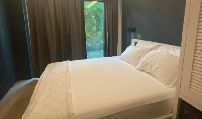 En fazla 2 yetişkin.