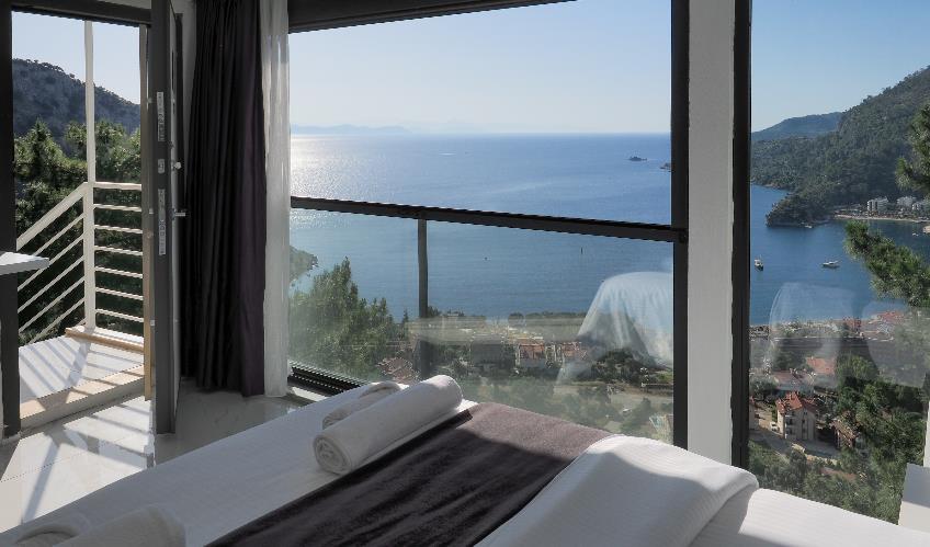 En fazla 2 yetişkin.