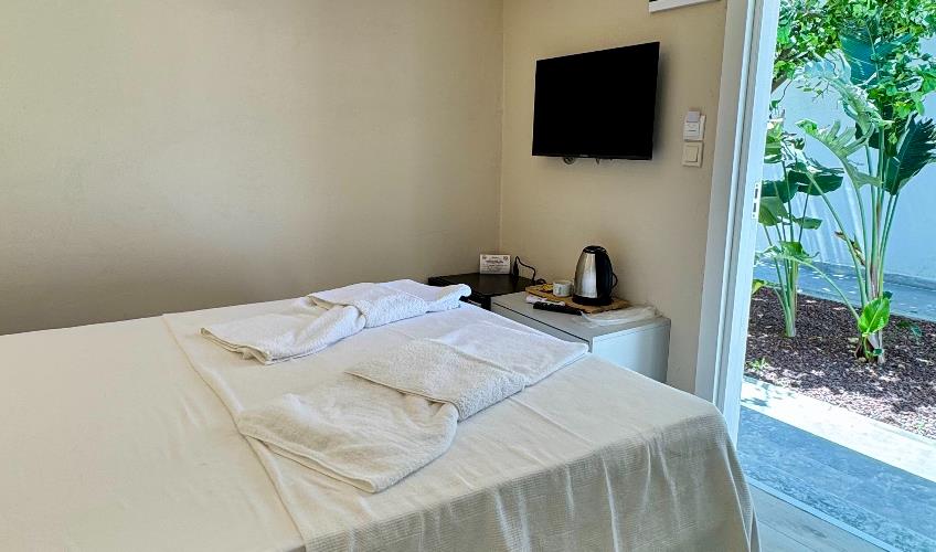 En fazla 2 yetişkin.