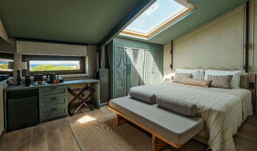 En fazla 2 yetişkin.