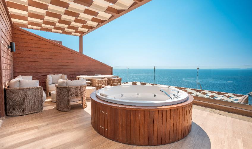 En fazla 2 yetişkin.