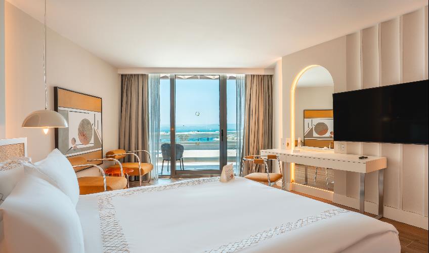 En fazla 2 yetişkin.