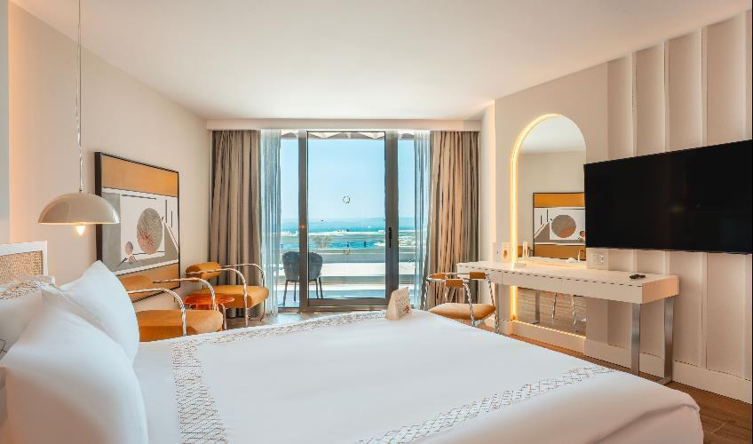 En fazla 2 yetişkin.