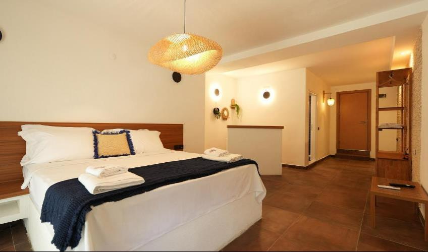 En fazla 2 yetişkin.