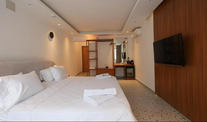 En fazla 2 yetişkin.