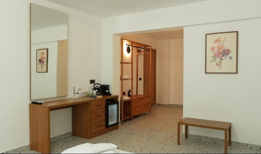 En fazla 2 yetişkin.