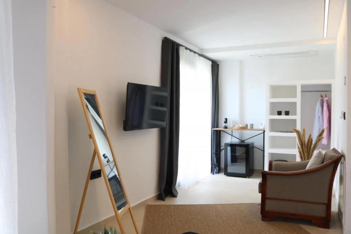 En fazla 2 yetişkin.