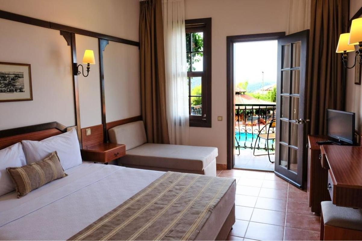 En fazla 3 yetişkin veya 2 yetişkin + 1 çocuk.