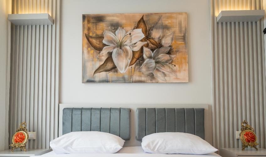 En fazla 4 yetişkin.