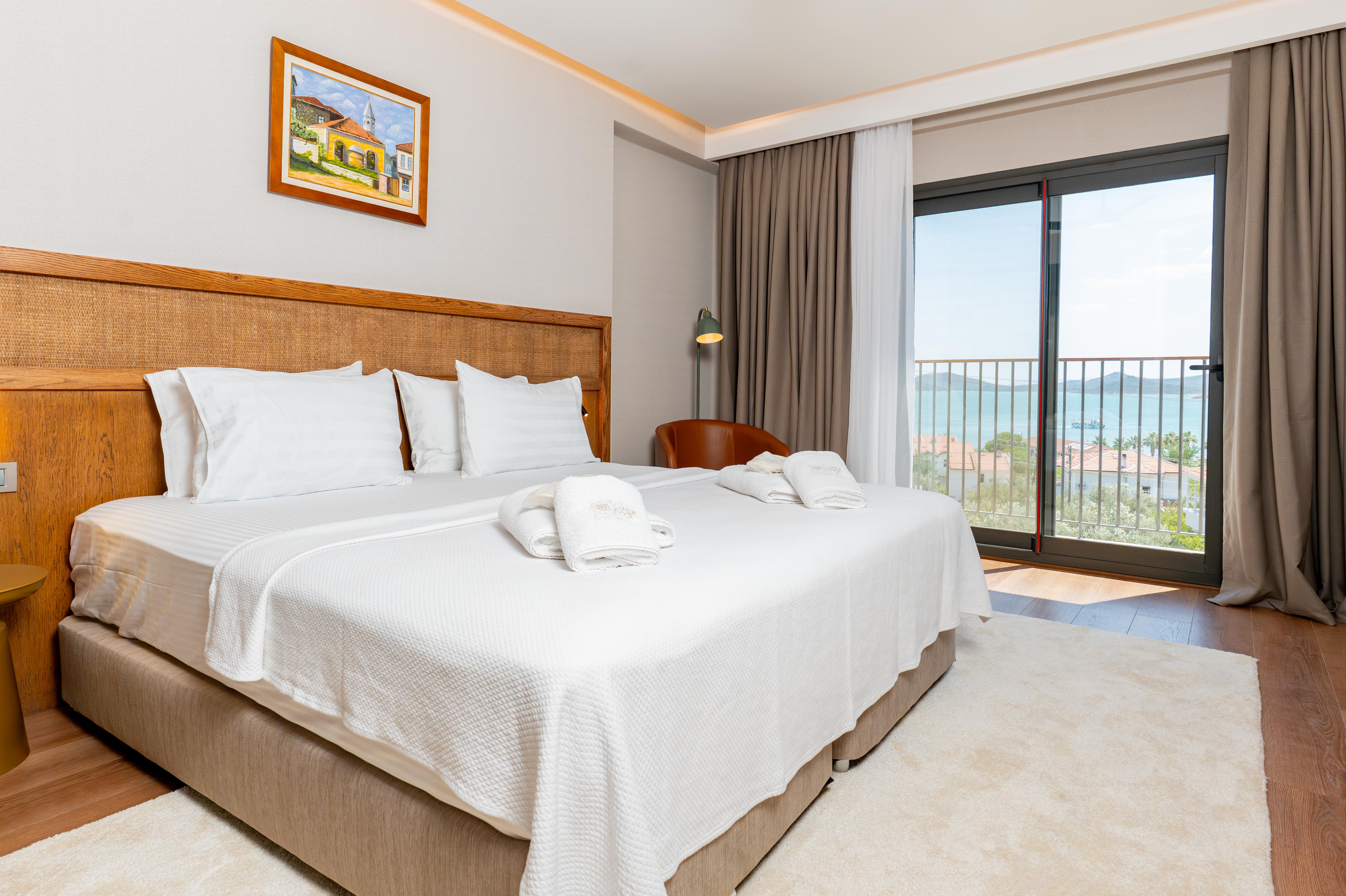 En fazla 2 yetişkin.