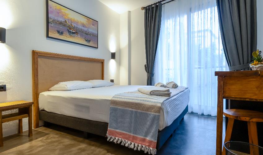 En fazla 2 yetişkin.