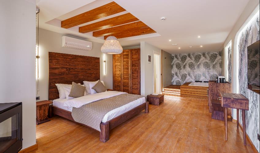 En fazla 2 yetişkin.