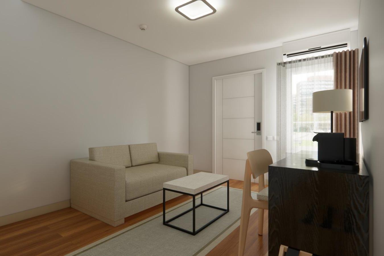 En fazla 4 yetişkin.